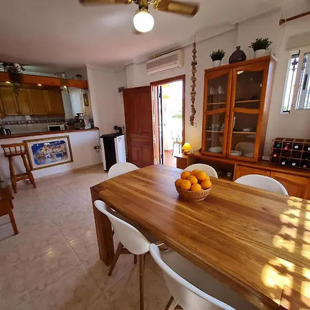 Semesterbostad Schoenes Casa Juan Mit Pool