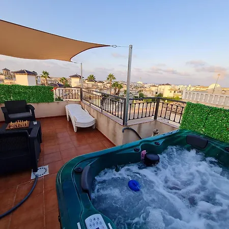 Semesterbostad Schoenes Casa Juan Mit Pool